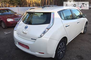 Хэтчбек Nissan Leaf 2015 в Киеве