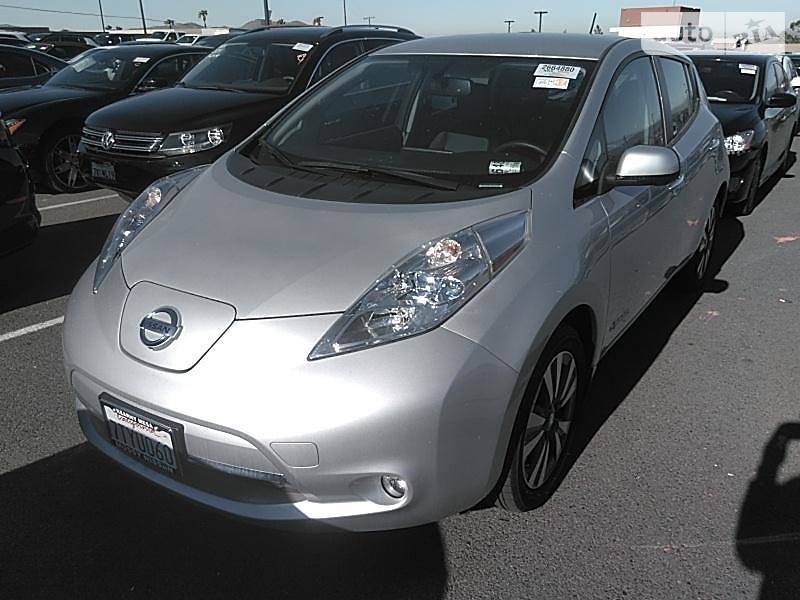 Хэтчбек Nissan Leaf 2016 в Одессе