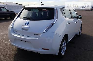 Хэтчбек Nissan Leaf 2013 в Киеве