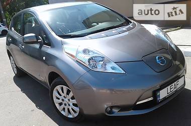 Хетчбек Nissan Leaf 2014 в Києві