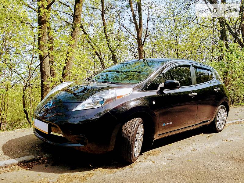 Nissan Leaf 2013 року