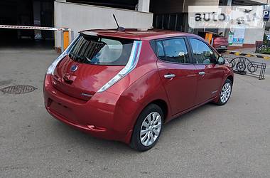 Хэтчбек Nissan Leaf 2014 в Киеве