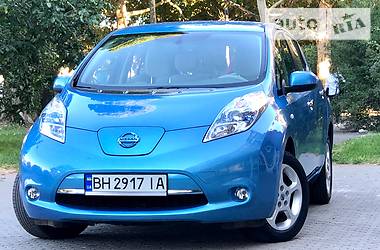 Хэтчбек Nissan Leaf 2012 в Одессе