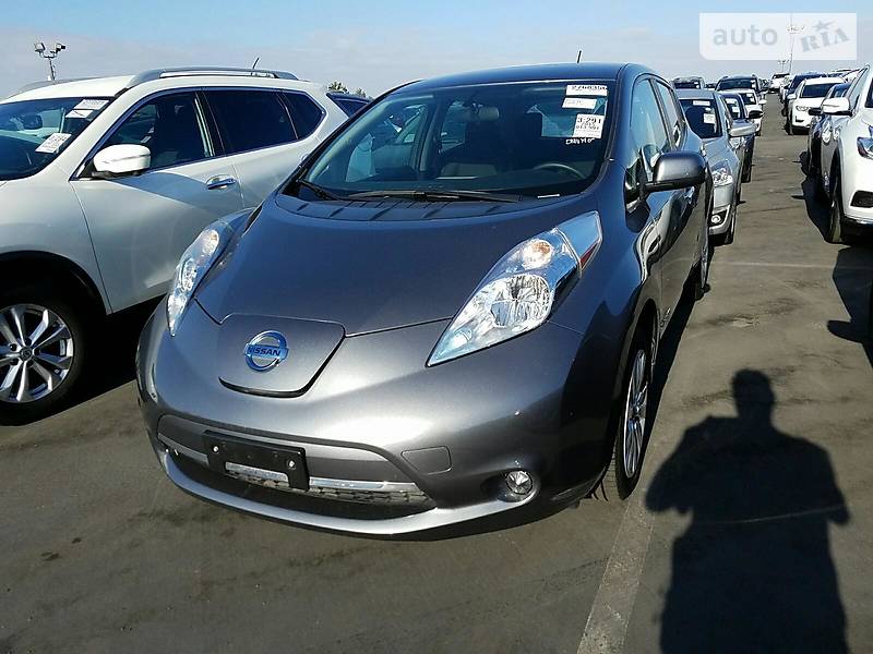 Хэтчбек Nissan Leaf 2014 в Киеве