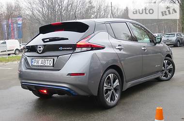 Хэтчбек Nissan Leaf 2019 в Киеве