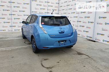 Хэтчбек Nissan Leaf 2013 в Днепре