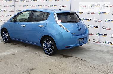 Хэтчбек Nissan Leaf 2013 в Днепре