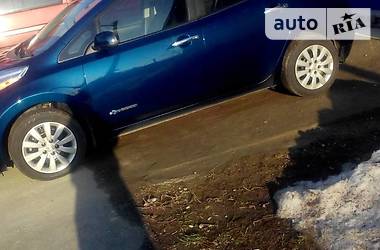 Хэтчбек Nissan Leaf 2017 в Ужгороде