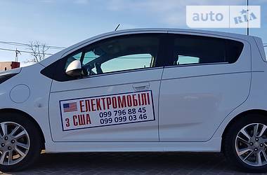 Хэтчбек Nissan Leaf 2015 в Кропивницком