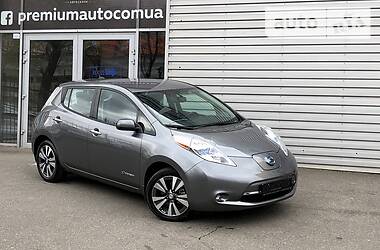 Хэтчбек Nissan Leaf 2015 в Киеве