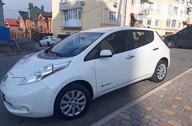 Хэтчбек Nissan Leaf 2015 в Киеве