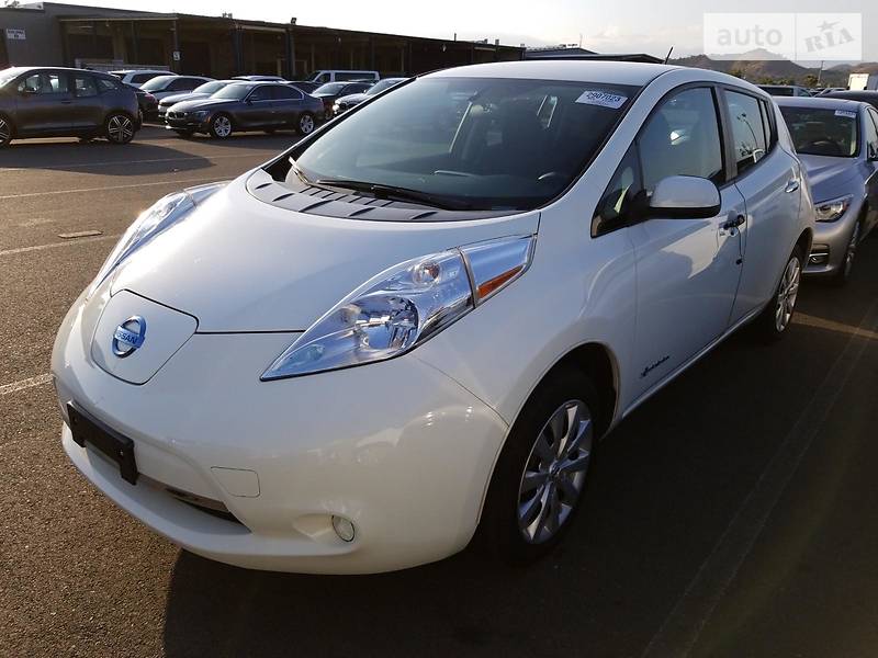 Хэтчбек Nissan Leaf 2016 в Киеве