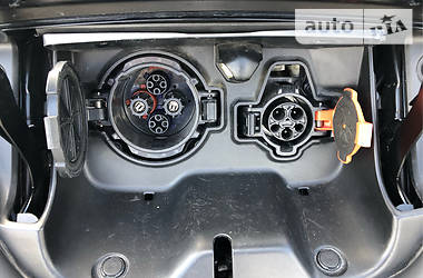 Хетчбек Nissan Leaf 2015 в 