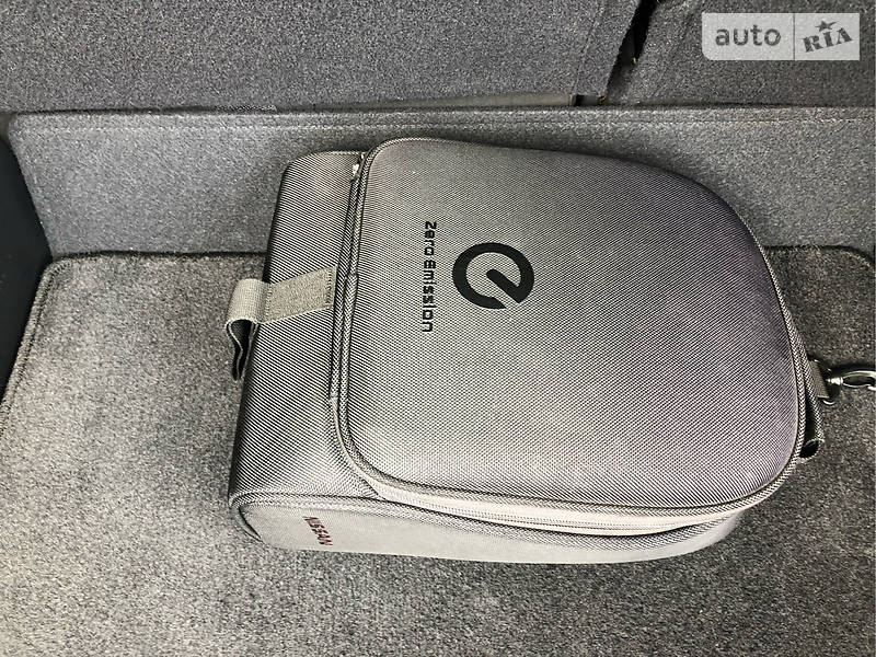 Хетчбек Nissan Leaf 2015 в Києві фото 11 Хетчбек Nissan Leaf 2015 в Києві