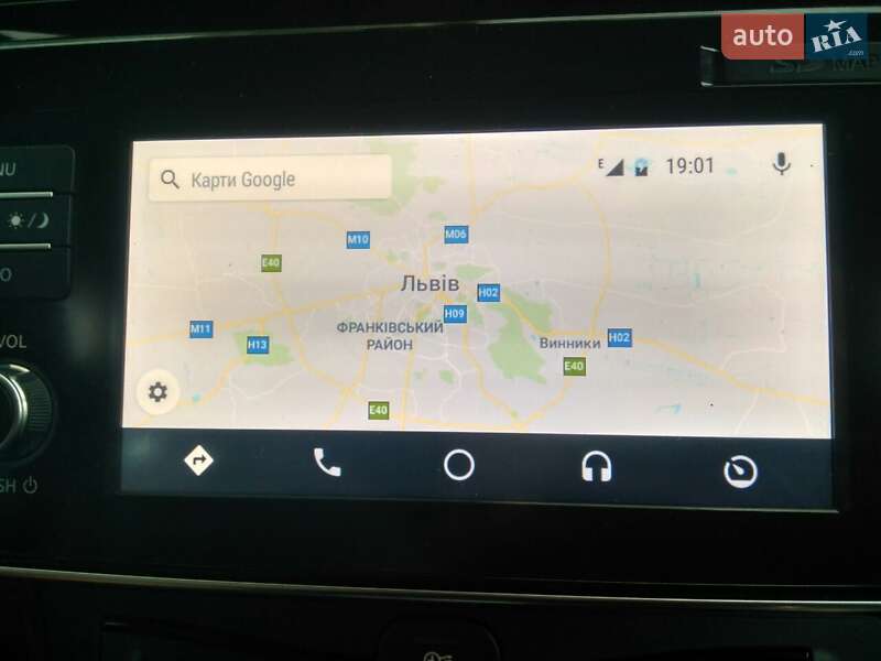 Хетчбек Nissan Leaf 2018 в Шептицькому