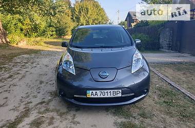 Хэтчбек Nissan Leaf 2013 в Киеве