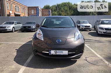 Хэтчбек Nissan Leaf 2016 в Киеве