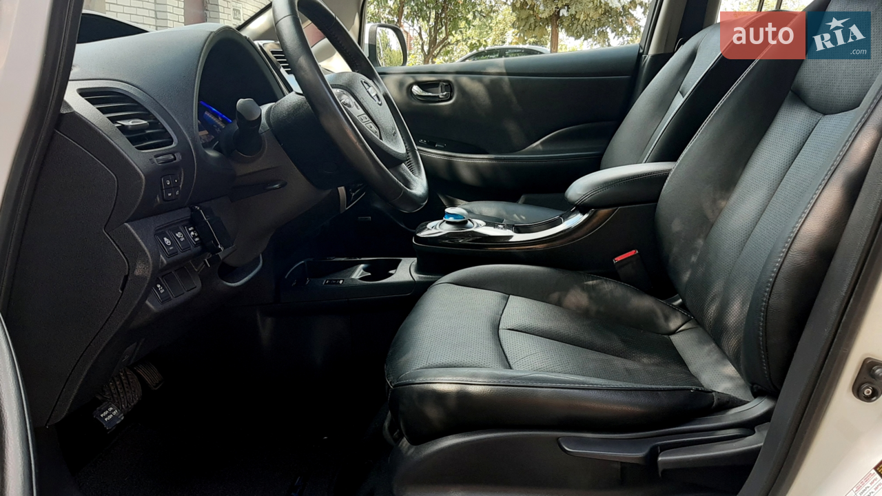 2014 Nissan Leaf - мініатюра 26