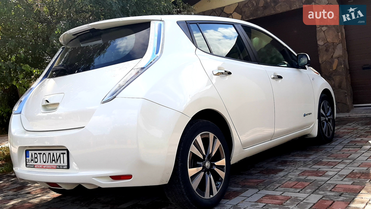 2014 Nissan Leaf - мініатюра 5