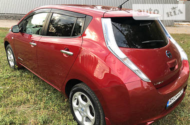 Хэтчбек Nissan Leaf 2012 в Славянске