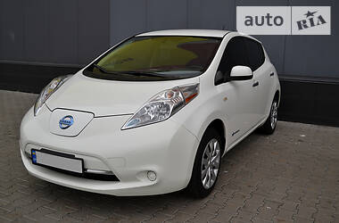 Хэтчбек Nissan Leaf 2015 в Киеве