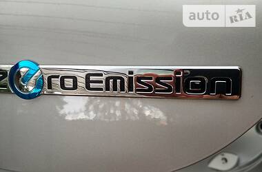 Хэтчбек Nissan Leaf 2013 в Запорожье