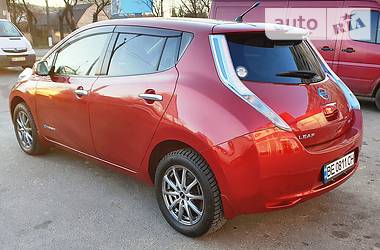 Хетчбек Nissan Leaf 2013 в Миколаєві