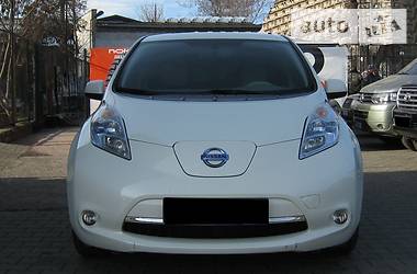 Хетчбек Nissan Leaf 2012 в 