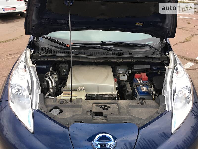 Хетчбек Nissan Leaf 2016 в Києві