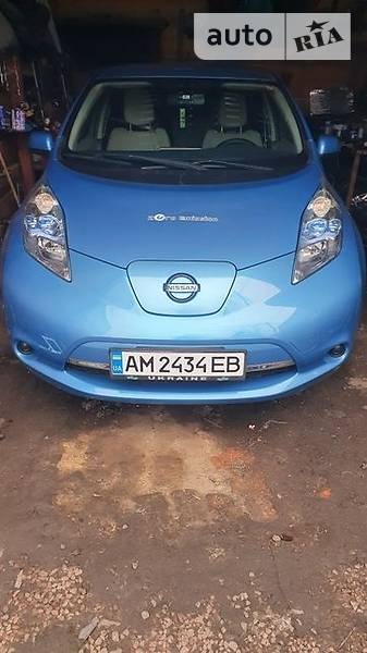 Хэтчбек Nissan Leaf 2011 в Житомире