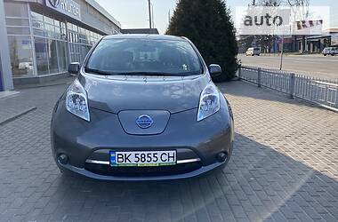 Хэтчбек Nissan Leaf 2017 в Киеве