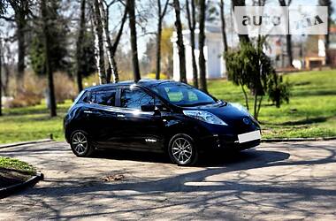 Хетчбек Nissan Leaf 2016 в 