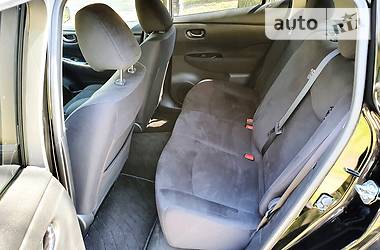 Хетчбек Nissan Leaf 2016 в 