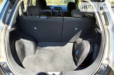 Хетчбек Nissan Leaf 2016 в 