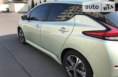 Хэтчбек Nissan Leaf 2018 в Одессе