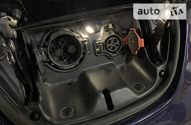 Хетчбек Nissan Leaf 2016 в 