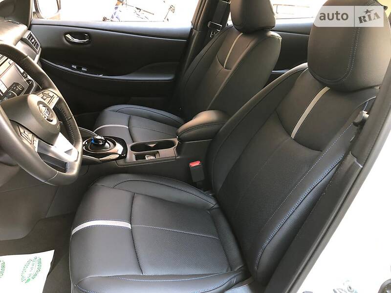 Хетчбек Nissan Leaf 2018 в Одесі