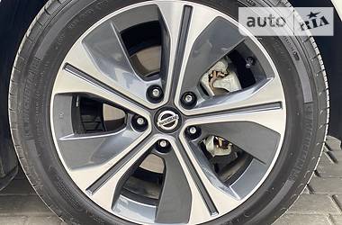 Хетчбек Nissan Leaf 2018 в 