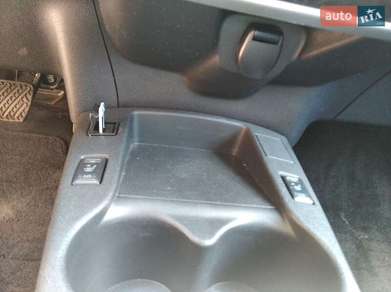 Хэтчбек Nissan Leaf 2015 в Днепре фото 23 Хэтчбек Nissan Leaf 2015 в Днепре