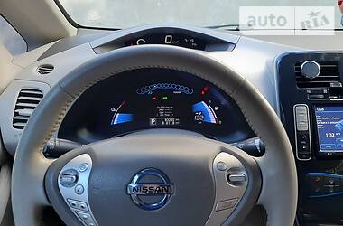 Седан Nissan Leaf 2012 в Доброполье