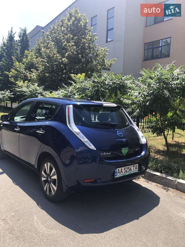 Хетчбек Nissan Leaf 2016 в Києві