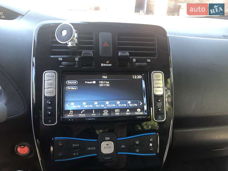 Хетчбек Nissan Leaf 2016 в Києві