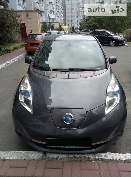Хетчбек Nissan Leaf 2013 в Києві