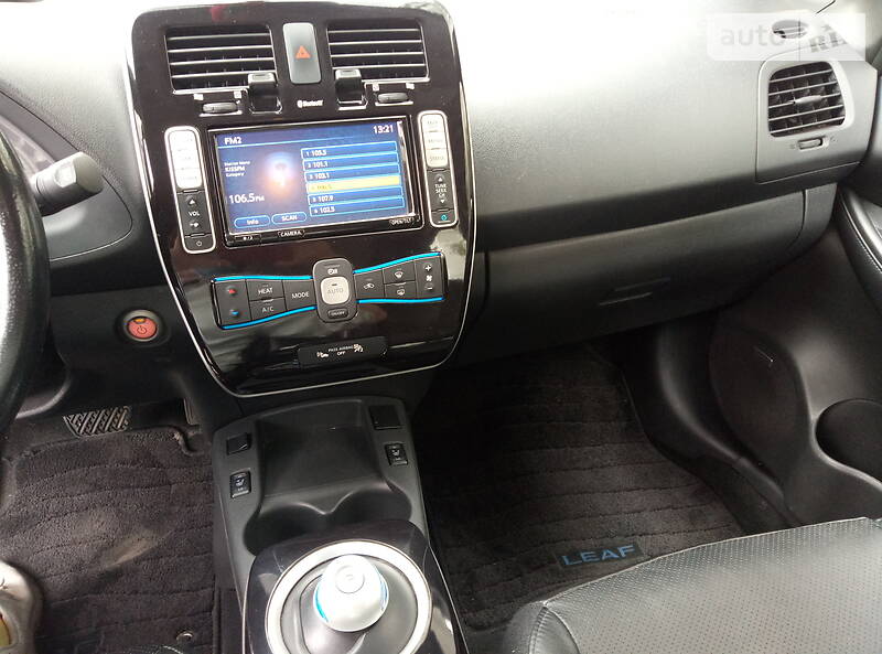 Хетчбек Nissan Leaf 2013 в Києві