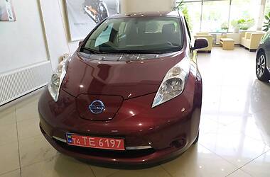 Хетчбек Nissan Leaf 2017 в 