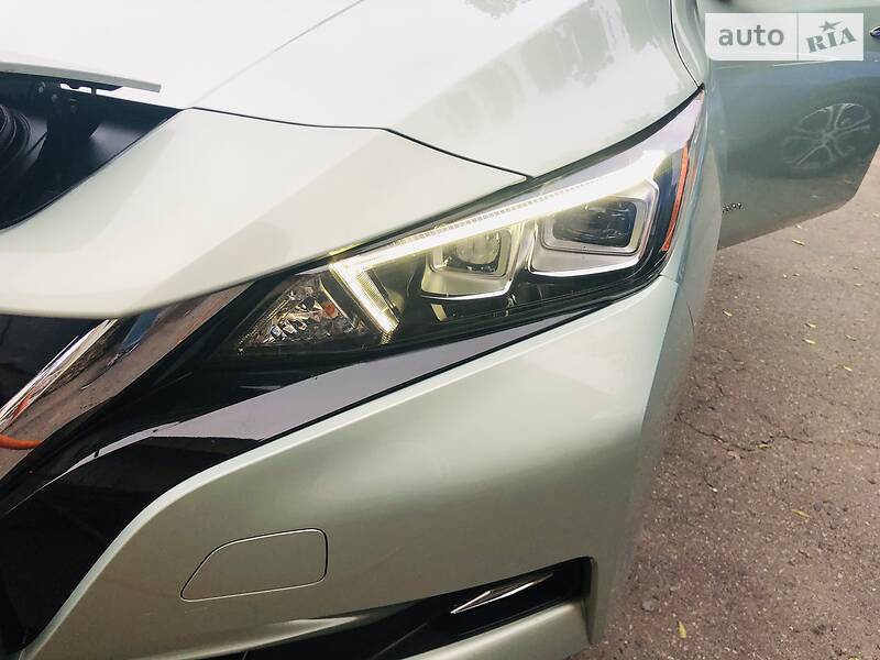 Хетчбек Nissan Leaf 2019 в Одесі