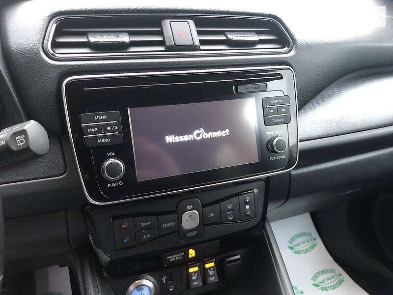 Хетчбек Nissan Leaf 2019 в Одесі