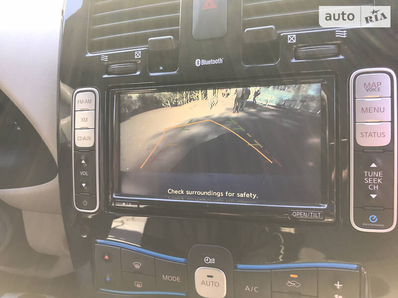 Хетчбек Nissan Leaf 2011 в Кривому Розі