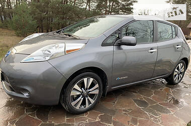 Седан Nissan Leaf 2017 в Киеве