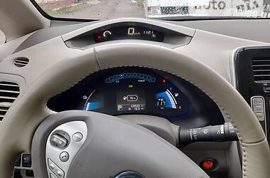 Хэтчбек Nissan Leaf 2016 в Львове